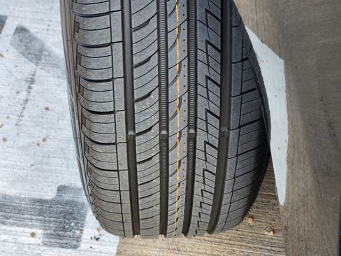 Used 2013 Toyota Camry LE image 11