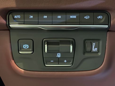 New 2025 Cadillac Escalade ESV Premium Luxury w/ Touring Package image 16