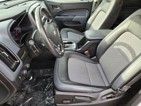 Used 2017 Chevrolet Colorado Z71 image 10