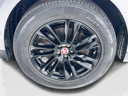 Used 2020 Jaguar F-PACE Prestige image 52