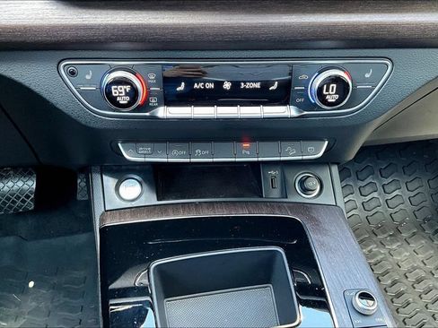 Used 2021 Audi Q5 2.0T Premium Plus w/ Convenience Package AWD/4WD image 15