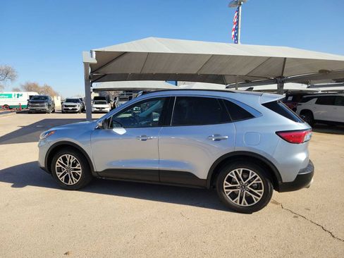 Used 2022 Ford Escape SEL w/ Technology Package image 3