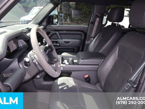 Used 2023 Land Rover Defender 110 V8 image 11