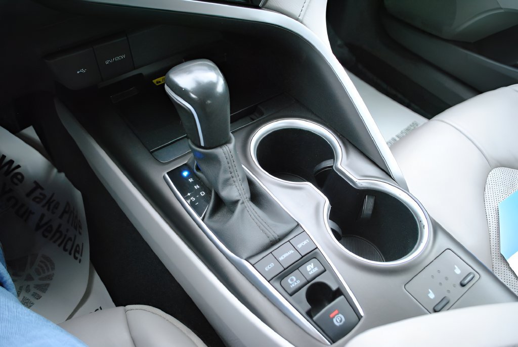 Certified 2024 Toyota Camry XLE w/ Cold Weather Package FWD image 23