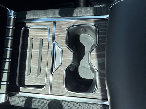 New 2025 GMC Sierra EV Denali image 27