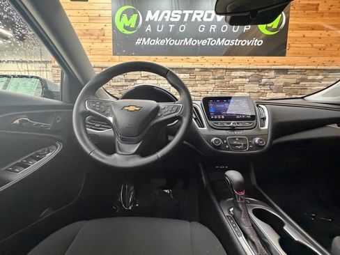 Used 2024 Chevrolet Malibu RS FWD image 19