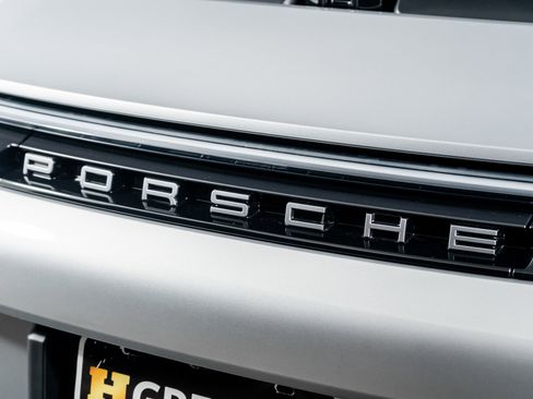 Used 2025 Porsche 911 Carrera S w/ Premium Package image 18