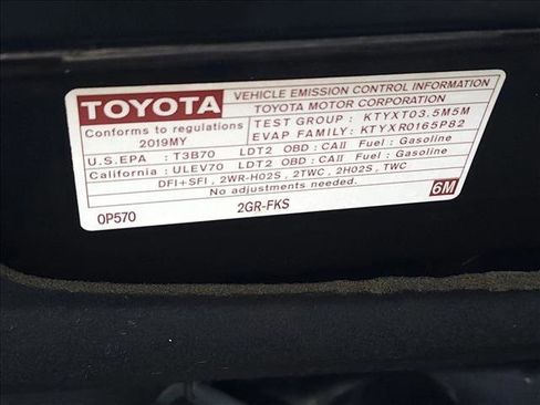 Used 2019 Toyota Sienna LE w/ Carpet Mat Package FWD image 22