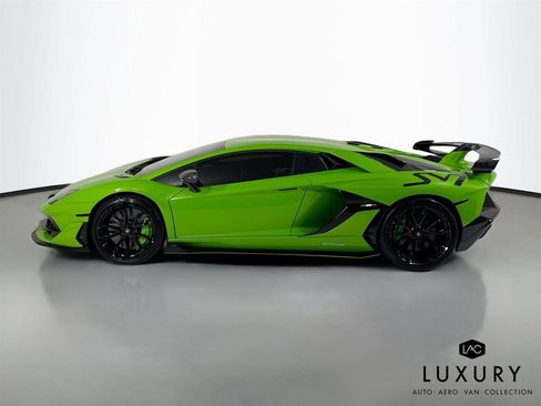 Used 2019 Lamborghini Aventador SVJ AWD/4WD image 9