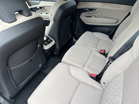 New 2026 Volvo XC90 B6 Plus w/ Protection Package Premier image 11