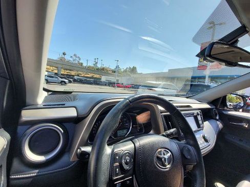 Used 2015 Toyota RAV4 Limited w/ Technology Package AWD/4WD image 10