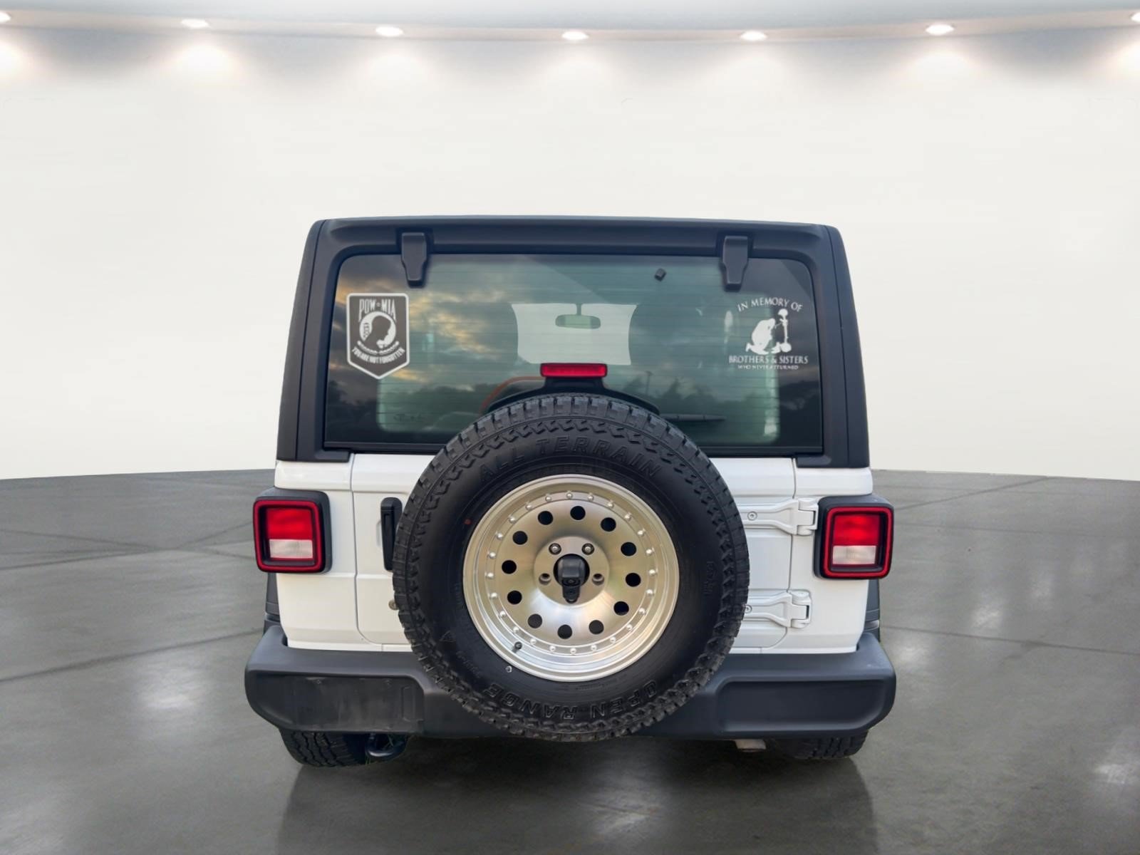 Used 2021 Jeep Wrangler Sport AWD/4WD image 18