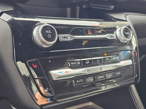 Used 2023 Ford Explorer ST-Line w/ Class IV Trailer Tow Package image 35