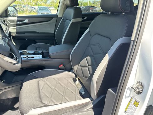 New 2026 Volkswagen Atlas Peak Edition AWD/4WD image 15