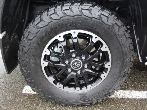 Used 2024 Toyota Tundra SR5 image 26