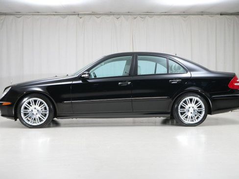 Used 2006 Mercedes-Benz E 350 Sedan image 3