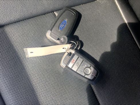Used 2020 Ford Explorer Limited AWD/4WD image 15
