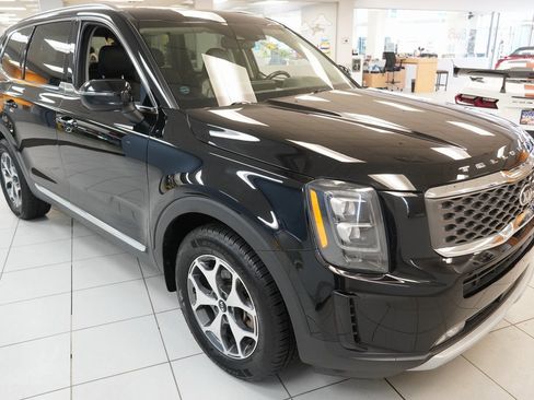 Used 2021 Kia Telluride EX image 18