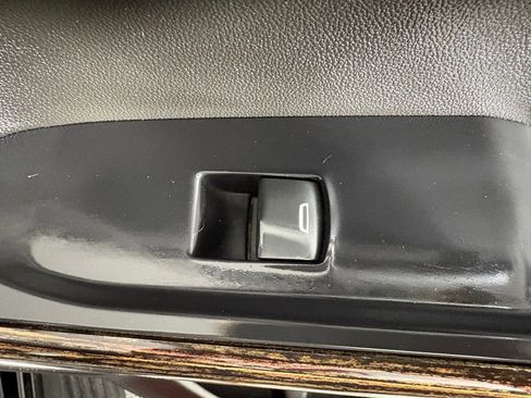 Used 2020 GMC Sierra 1500 Elevation w/ Elevation Value Package image 35