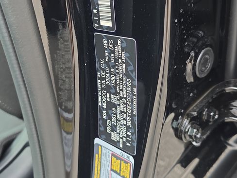 New 2025 Kia K4 LXS image 36