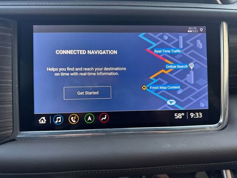 Used 2021 GMC Yukon Denali w/ Denali Premium Package image 17