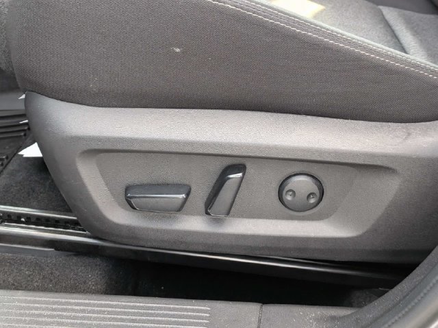 Used 2025 Nissan Rogue SV FWD image 20