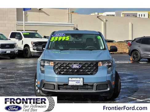 Used 2025 Ford Maverick XLT w/ Equipment Group 301A image 3