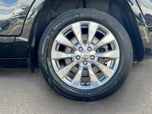 Used 2016 Jeep Cherokee Overland w/ Technology Group FWD image 29