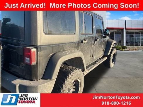 Used 2013 Jeep Wrangler Unlimited Sport image 5