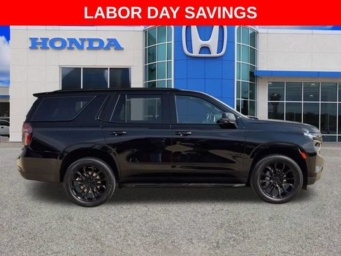 Used 2023 Chevrolet Tahoe RST w/ Luxury Package AWD/4WD image 2