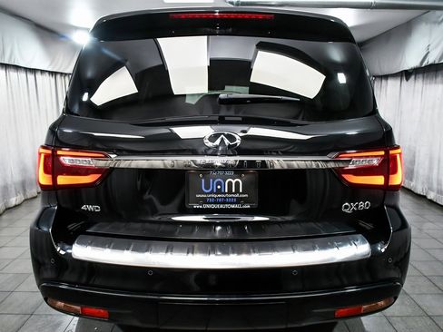 Used 2024 INFINITI QX80 Premium Select w/ Cargo Package image 5