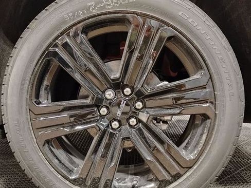 New 2025 GMC Acadia Elevation w/ Black Edition image 17