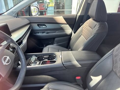 Certified 2025 Nissan Murano Platinum w/ Cargo Package AWD/4WD image 5