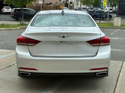 Used 2017 Genesis G80 3.8 AWD/4WD image 4