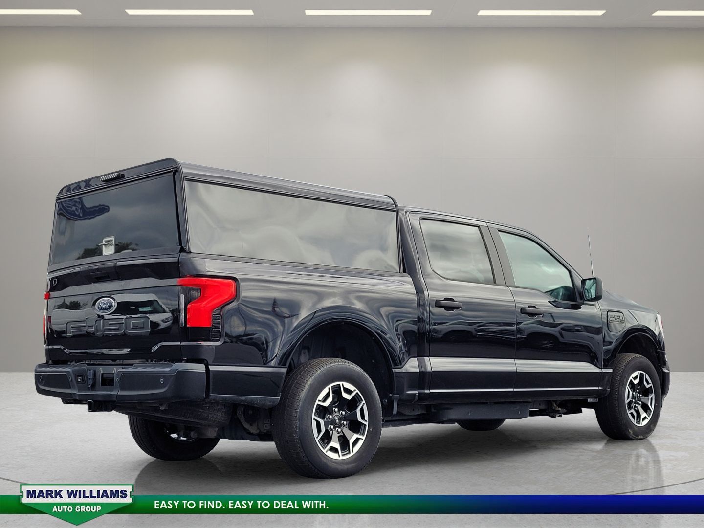 Used 2022 Ford F150 Lightning Pro AWD/4WD image 4
