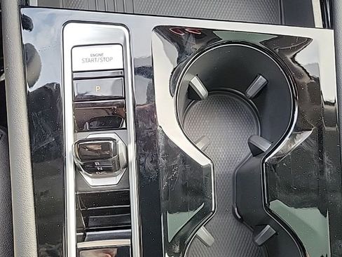 New 2026 Volkswagen Atlas SEL Premium R-Line image 8