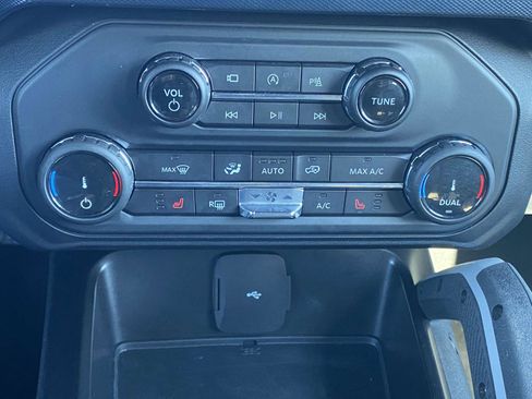 Used 2022 Ford Bronco Outer Banks image 25