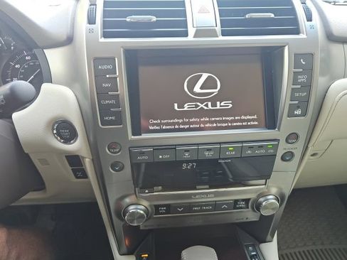 Used 2015 Lexus GX 460 Luxury AWD/4WD image 19