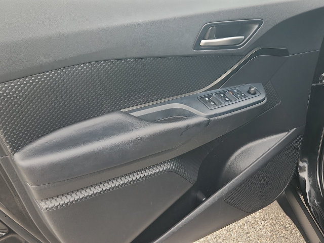 Used 2019 Toyota C-HR LE FWD image 12