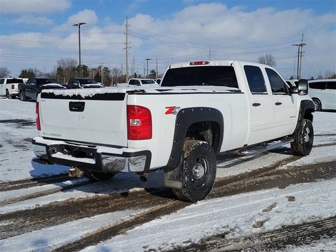 Used 2010 Chevrolet Silverado 2500 LT image 4