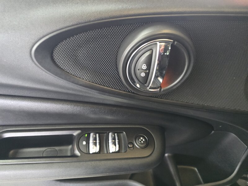 Used 2017 MINI Cooper Clubman ALL4 AWD/4WD image 17