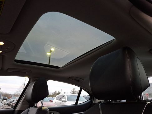 Used 2019 Genesis G70 2.0T Advanced w/ Elite Package image 21