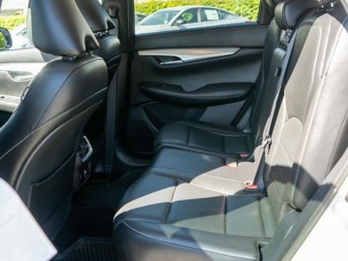 Used 2019 INFINITI QX50 Essential w/ Premium Heat Package AWD/4WD image 11