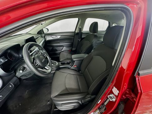 Used 2024 Kia Forte LXS image 13