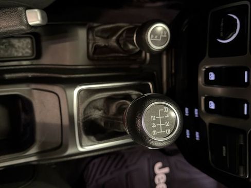Used 2019 Jeep Wrangler Sport AWD/4WD image 47