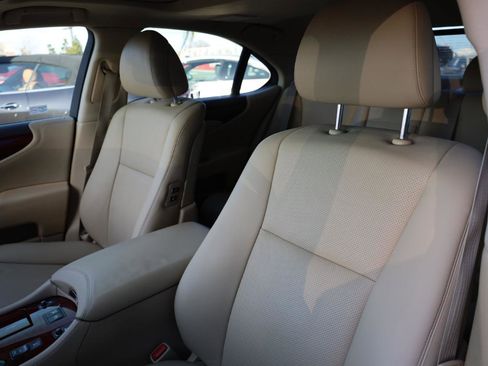 Used 2008 Lexus LS 460 RWD image 7