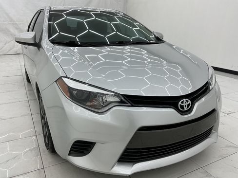 Used 2016 Toyota Corolla FWD image 3