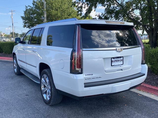 Used 2017 Cadillac Escalade ESV Luxury AWD/4WD image 7