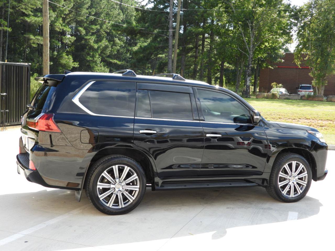 Used 2016 Lexus LX 570 4WD image 49