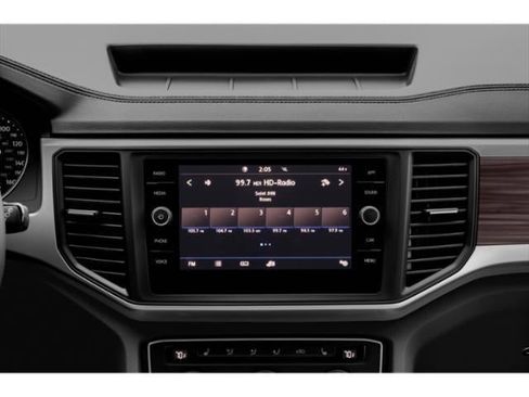 Used 2022 Volkswagen Atlas SE w/ Black Wheel Package image 10